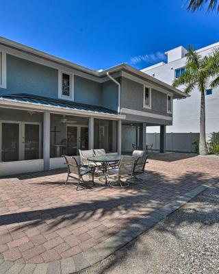 Lido Key Hideout with Patio and Yard and Walk to Beach!