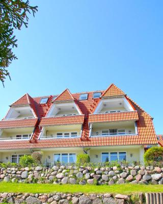 Hafenhäuser Breege FeWo 14 - Balkon, etwas Meerblick