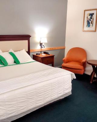 GuestHouse Inn Enumclaw