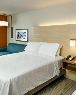 Holiday Inn Express & Suites - Medford by IHG