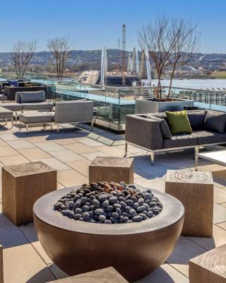 Cambria Hotel Washington DC Navy Yard Riverfront