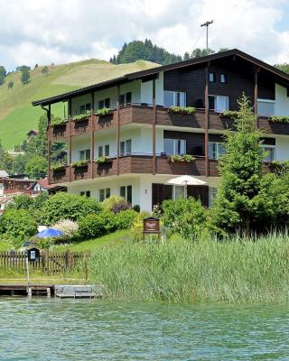 Rosenhof am See Ferienwohnung Seerosensuite