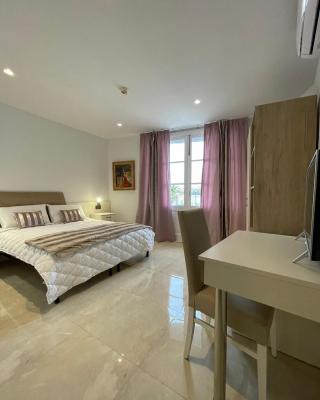 La Reggia Seaview Guesthouse