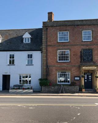 The Ilchester Arms Hotel, Ilchester Somerset