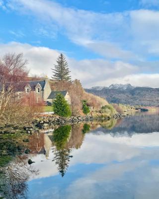 Loch Morar Private Suite