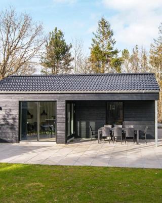 Luxury Lakeside Retreat-By Traum