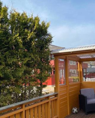 Marikollen, spacious appartment with sunny veranda
