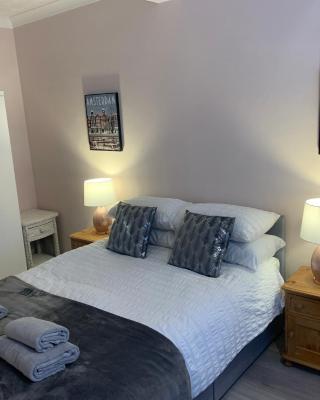 Eastbourne Town centre Maisonette apartment