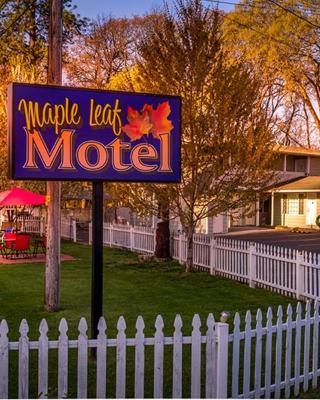 Maple Leaf Motel