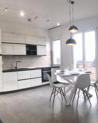CaseOspitali - Casa Lumiere, bilocale panoramico e luminoso - piano 3 NO ascensore