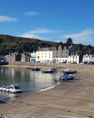 Stonehaven ground floor home with a spectacular harbour view.