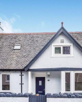 Seacot Cottage in the heart of the Highlands