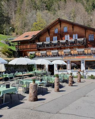 Hotel Restaurant Waldrand , Isenfluh