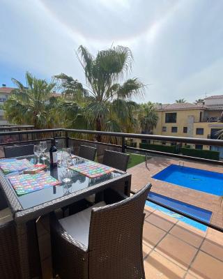 LLOGUER30 Los delfines, swimming pools , near the beach and with parking