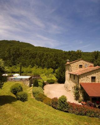 Il Mulino - beautiful, family-friendly Tuscan villa with fenced pool