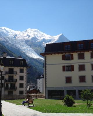 4-star apartments in Chamonix centre with free private parking