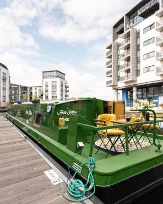 The Four Sisters Boatel - Houseboat