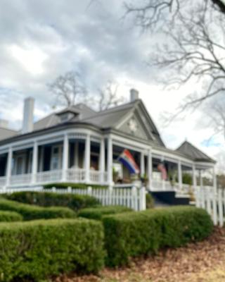 Hogan House Bed and Breakfast at Rose Hill