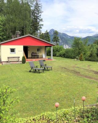 Ferienhaus am Traunsee mit Bergsicht