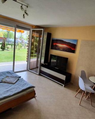 Igényes 4 fős apartman közvetlen a strandnál