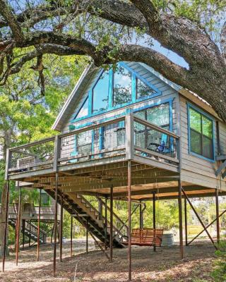 Arbor House of Dripping Springs - Nautical House