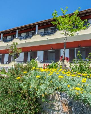 Spiros and Polyxeni Apartments Afionas