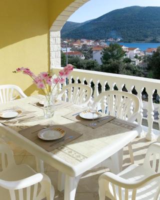 Apartment Toni-2 by Interhome