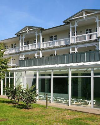 Ferienwohnung mit Balkon, gratis Nutzung vom AHOI Erlebnisbad und Sauna in Sellin - Haus Strandeck FeWo 07