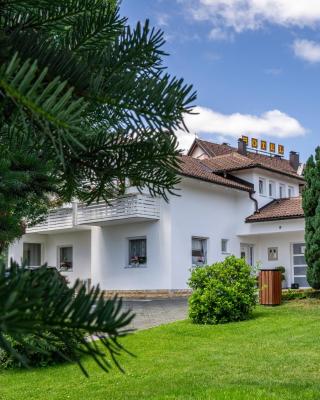 Rooms Degenija Annex