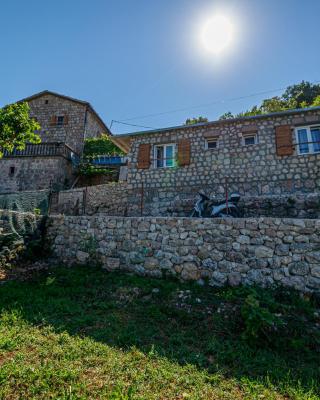 Ethno house OSOBAK