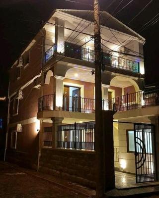 Vila Leo Lux