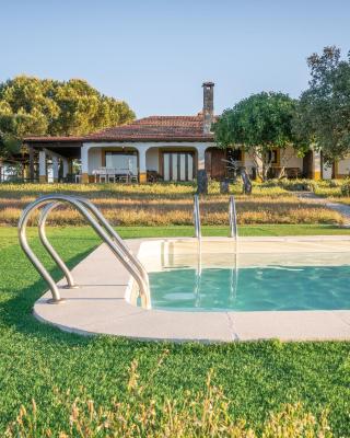 Eco-Lodge en la Reserva Privada Campanarios de Azaba - Proyecto de Conservación