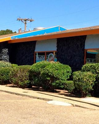Crystal Palace Inn Brownfield