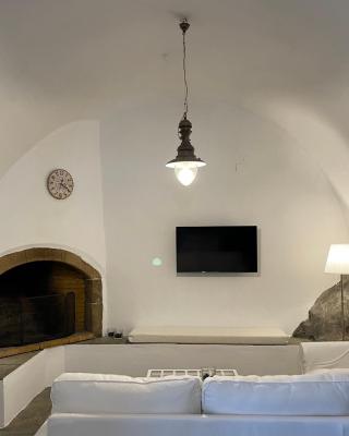 Drymonas Heights Kythira Traditional Volto