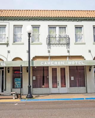 OYO Historic Cameron Hotel Brownsville I-69E