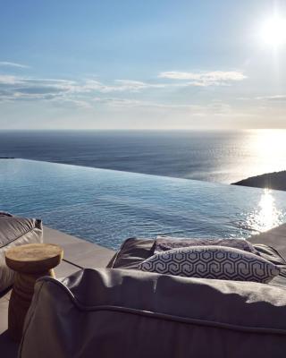 Etheria Luxury Villas & Suites