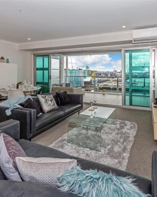 QV Stays Elegant Modern Apartment with Water Views