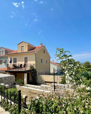 Lovro #1 & #2 Apartments
