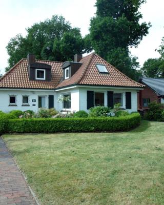 Haus Tapken mit Meerblick