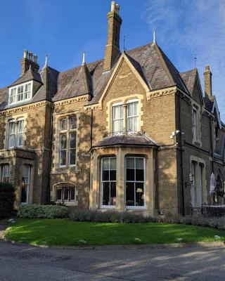 Cotswold Lodge Hotel