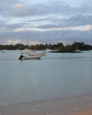 Ocean Drive Studio - Opposite the Beach