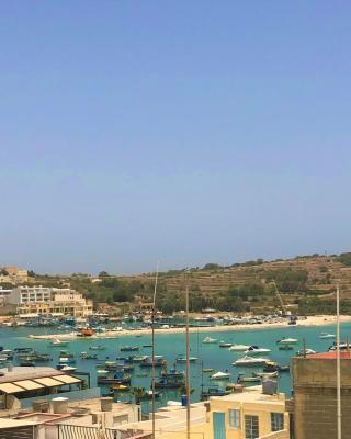 Penthouse in Marsaxlokk with panoramic views: 3 bedrooms, 2 baths
