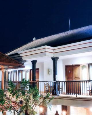 Agus Beach Inn