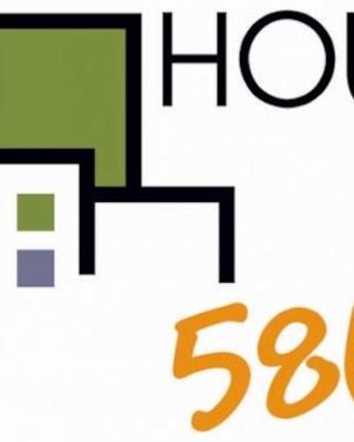 House 5863- Chicago's Premier Bed and Breakfast