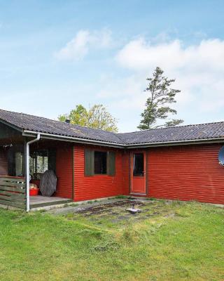6 person holiday home in Vinderup