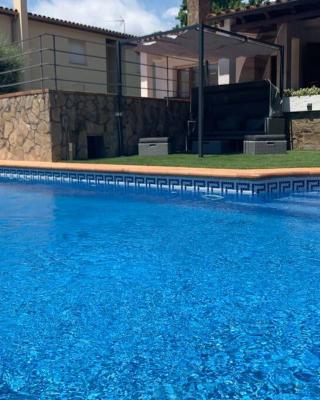 Casa con piscina en la Costa Brava