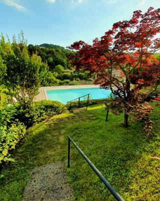 Appartamento Stropea con giardino privato e piscina