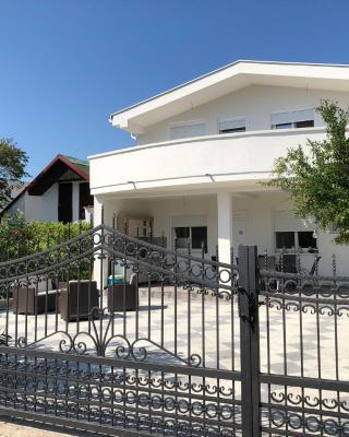 Villa Dafina