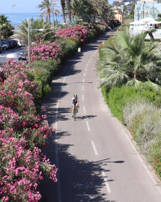 kaDevi piazza Bresca - pieno centro, parcheggio, bici