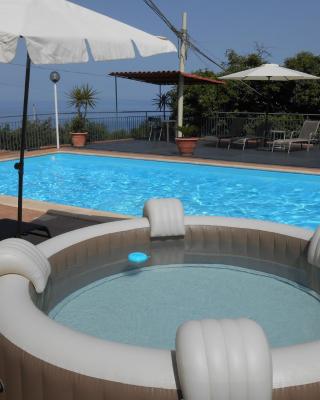 Al Villino Sunset, in villa con piscina ed idromassaggio